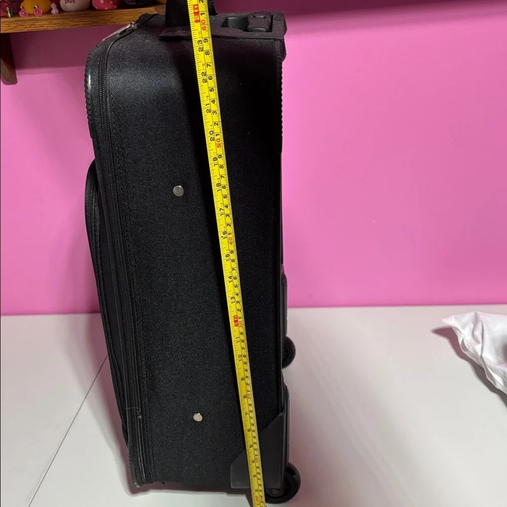 American Tourister Black Travel Bag